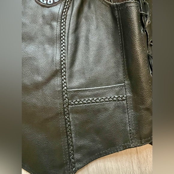 Dream Apparel Black Biker Motorcycle Leather Vest- Size XL - Picture 8 of 10